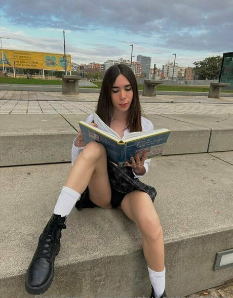 shystudentagostina onlyfans lean