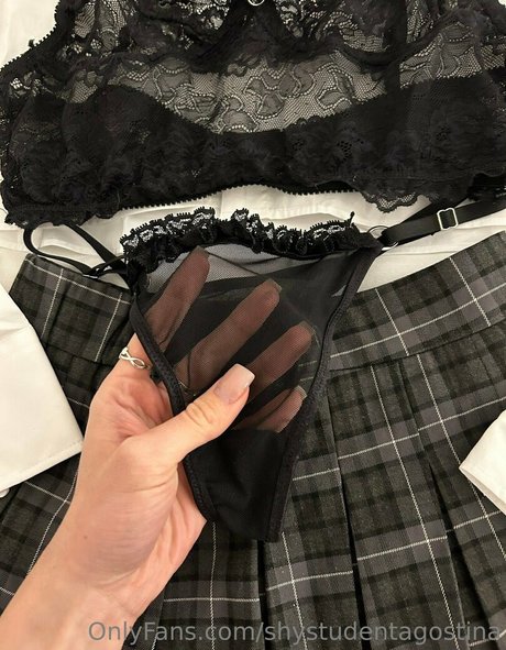 shystudentagostina leaked onlyfans naked