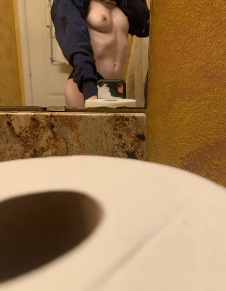 salemsienna onlyfans naked leaked