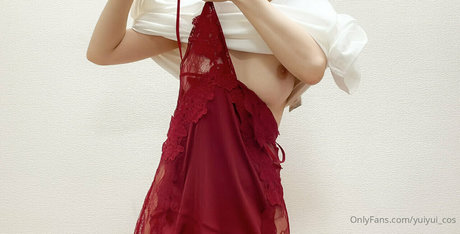 yuiyui cos onlyfans strip