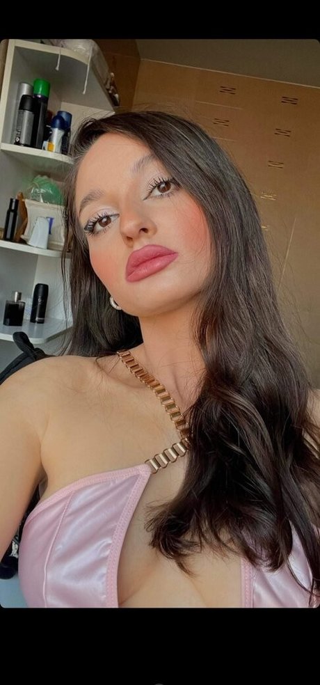 Larisa Mira Model onlyfans leak sex