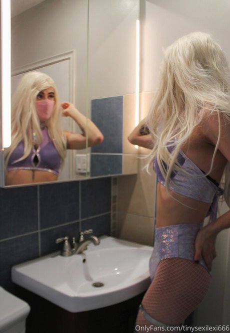 tinysexilexi666 nude porn onlyfans