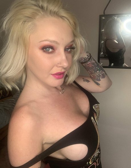 loumonrow onlyfans leaks nude