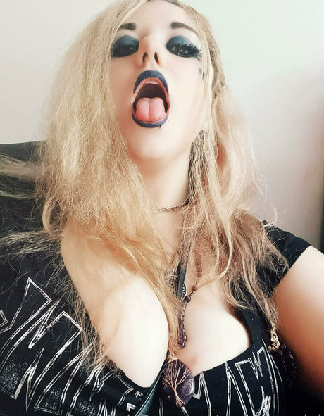 embergemini onlyfans for free