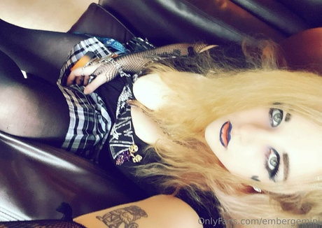 embergemini onlyfans leak fuck