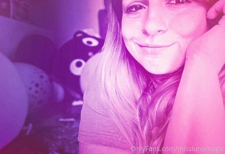 misslunamagic strip onlyfans