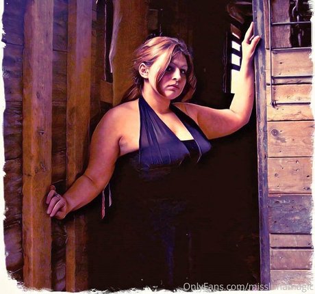 misslunamagic onlyfans leaked pictures