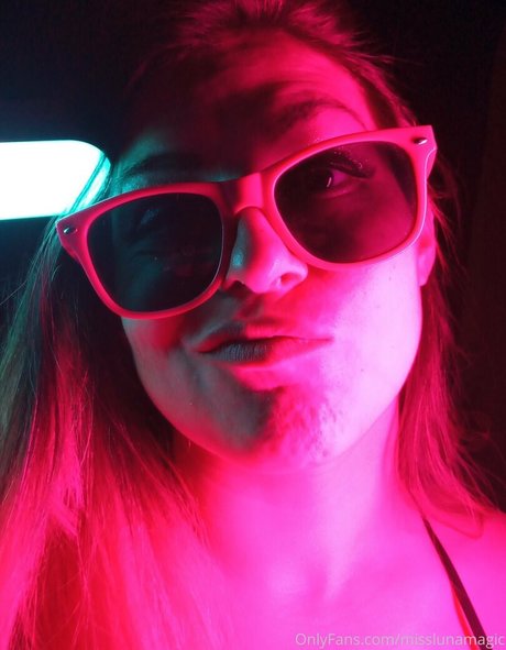 misslunamagic only fans xxx