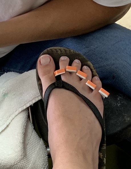 realgarnetrose onlyfans pics