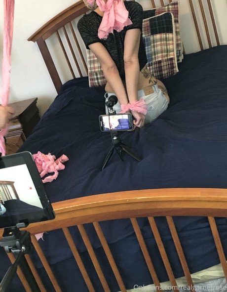 realgarnetrose leaked onlyfans pictures