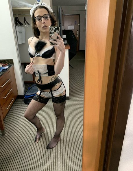 realgarnetrose onlyfans sex