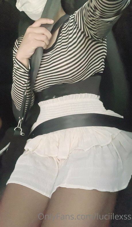 luciilexss onlyfans nude