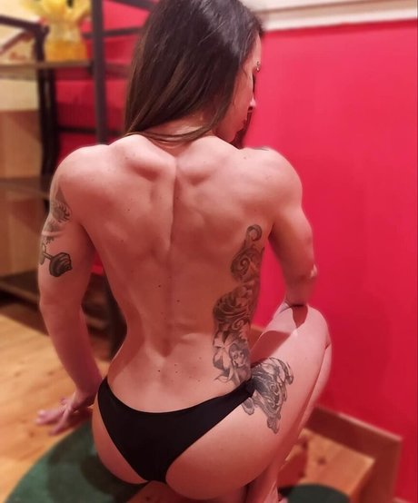 angela schwarzy onlyfans leaked pics