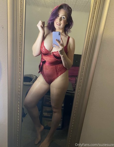 suziesuze onlyfans model