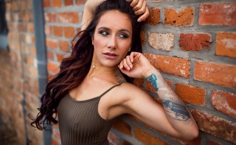 Lisa Yasmin sex onlyfans