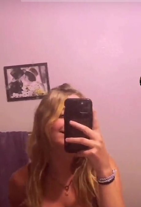 uterusdestroyer onlyfans ass