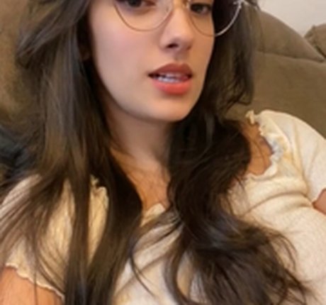 hlpamii onlyfans star