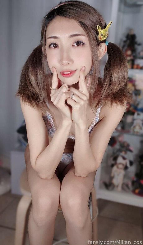 MikanCos onlyfans model
