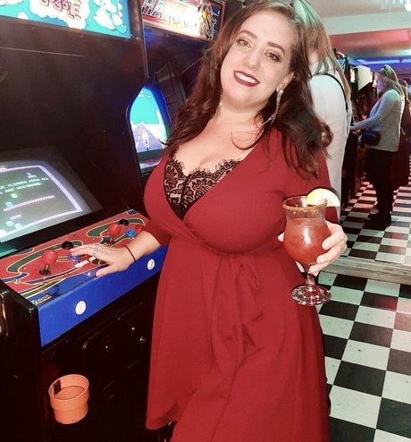 lartdanstoutessesformes onlyfans content type