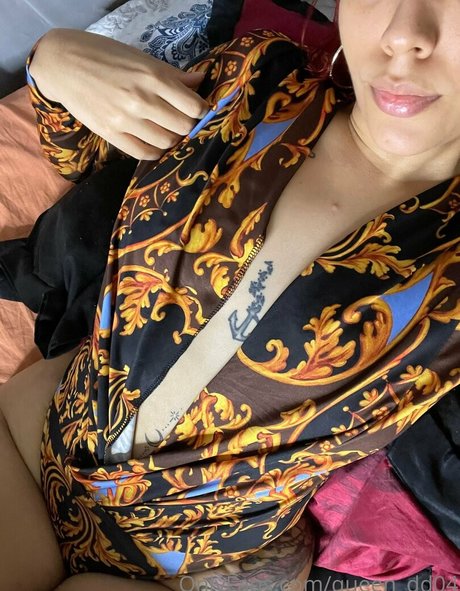 queen dd04 onlyfans nudes