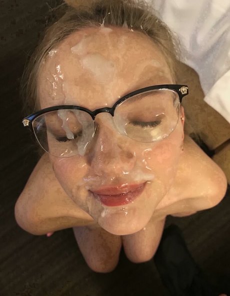 Eryn Young onlyfans nudes leaked