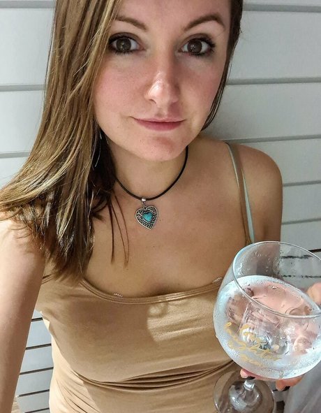 bored english wife onlyfans nude pictures