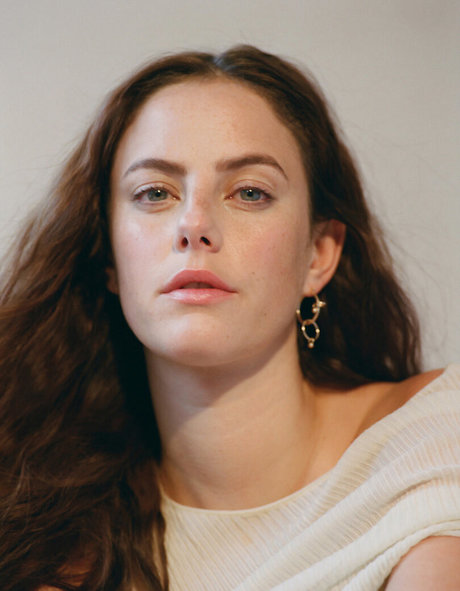 Kaya Scodelario onlyfans images