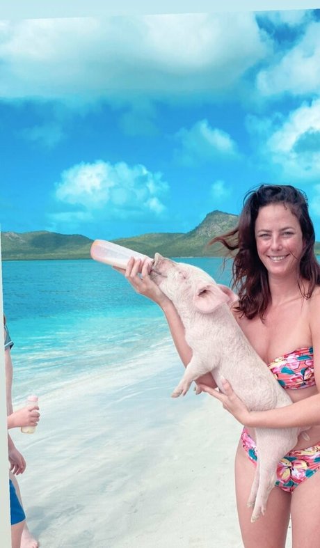 Kaya Scodelario onlyfans content type