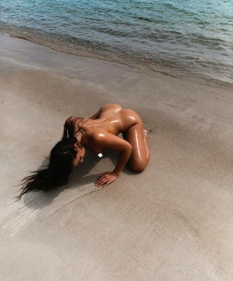 Bella Bel 1 only fans pics