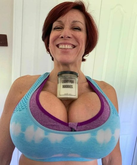 Luna Mons feet onlyfans