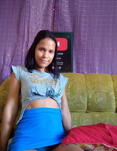 Kelly Muniz onlyfans naked