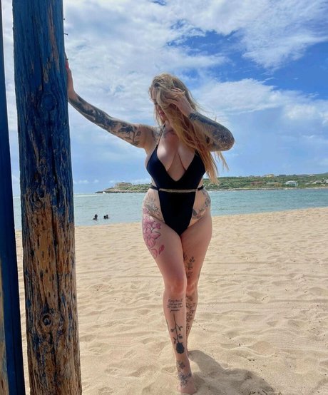 Sinead Bales onlyfans leajs