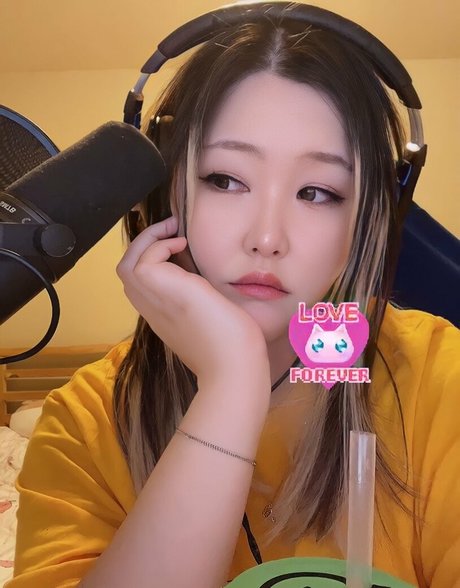 HaewonTheWitch onlyfans free