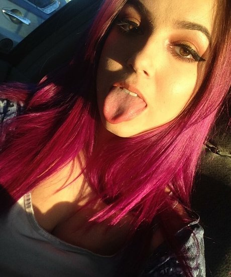 drearoseee onlyfans posts