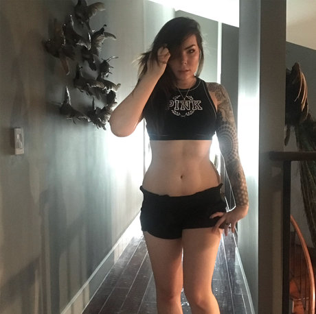 Suzy Berhow onlyfans nude photos