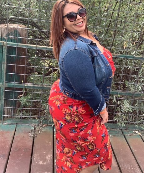 SueAnn onlyfans nude tits