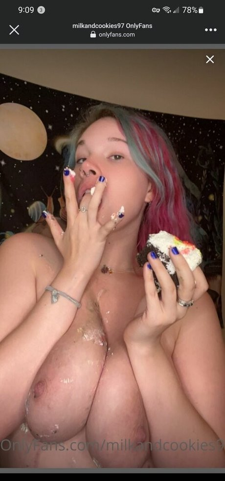 milkandcookies97 nude porn onlyfans