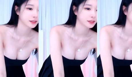 wannabe33 onlyfans leaked naked