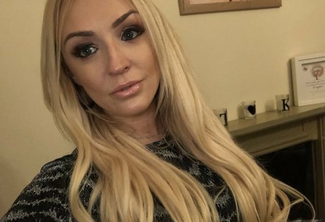 Amber Deen nude on onlyfans