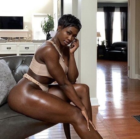 Iamnayfit nude onlyfans porn