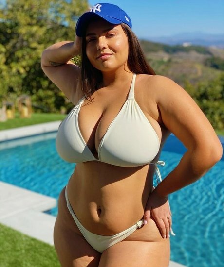 Anna Krylova onlyfans leaks naked