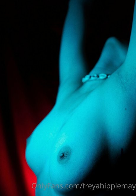 freyahippiemay only fans leak porn