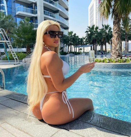 Jelena Savic onlyfans leaked.