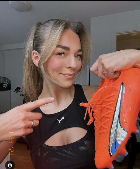 Malin Sunde naked onlyfans leaked