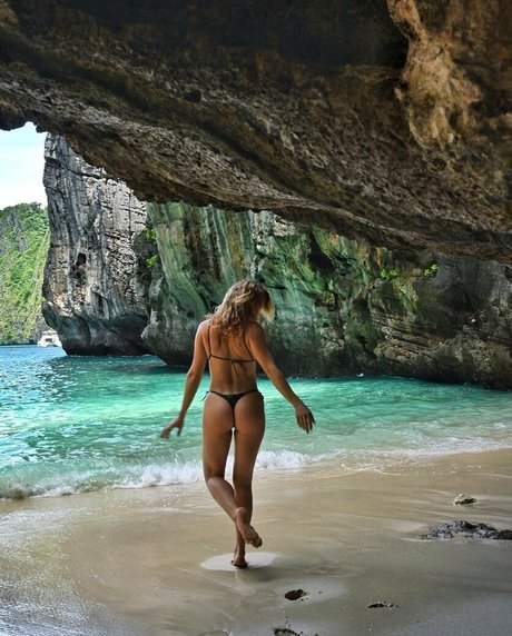 Shantel VanSanten onlyfans leak nude