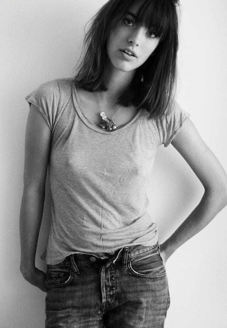 Louise Follain onlyfans pics