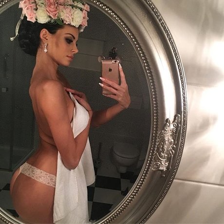 Justyna Gradek onlyfans leaks xxx