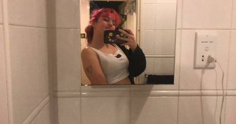 Hahahahelp me onlyfans leaked pics