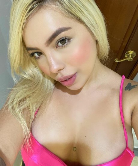 Pauletteartist onlyfans naked