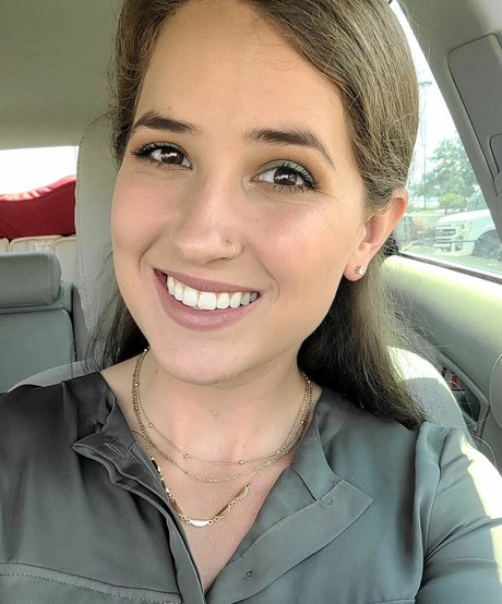 Lizzie All Day onlyfans archives